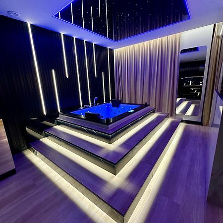 Masarska 6 Vip Apartamenty Jacuzzi Краков Экстерьер фото