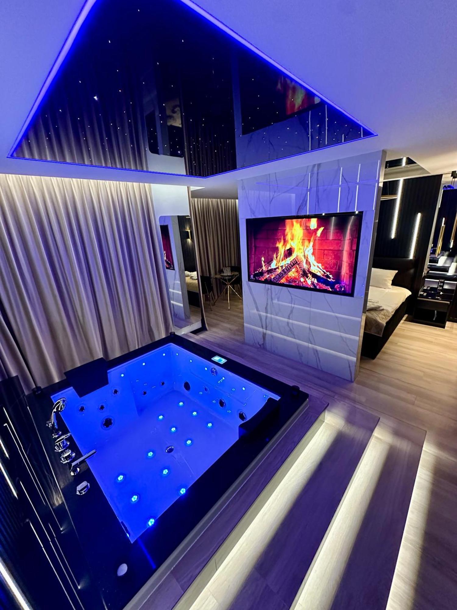 Masarska 6 Vip Apartamenty Jacuzzi Краков Экстерьер фото
