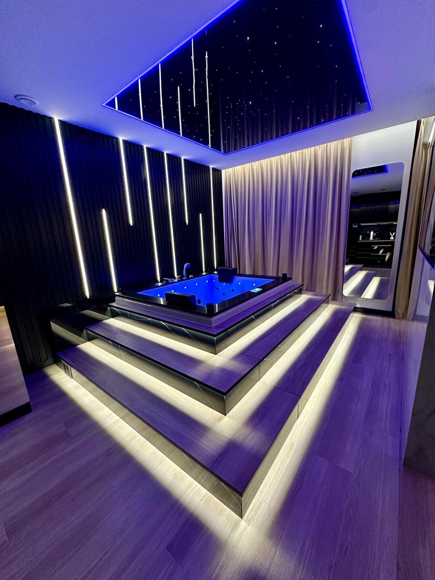 Masarska 6 Vip Apartamenty Jacuzzi Краков Экстерьер фото